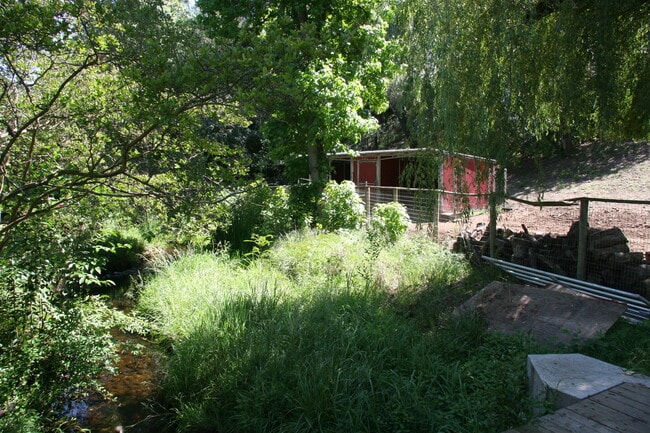 Building Photo - Equestrian Property & Country Living in the Heart of Folsom