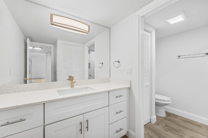 Building Photo - 2695 Albatross Rd N