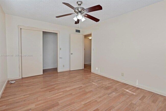 Building Photo - 5415 NW 27th St