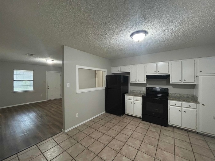 Building Photo - 3465 Cherry Cove W