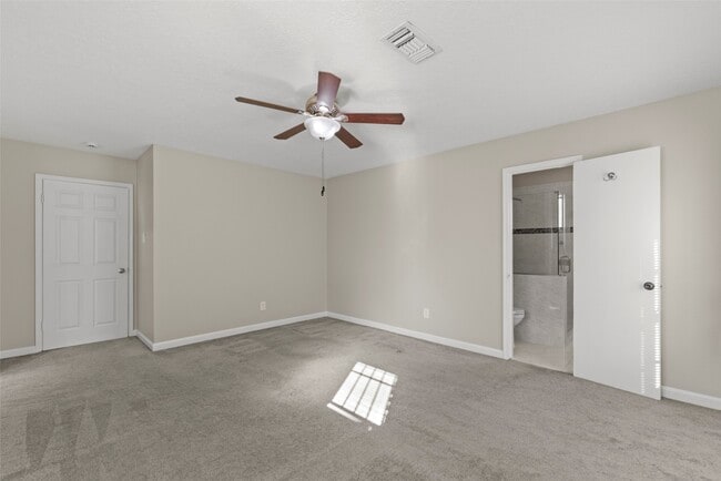 Building Photo - 8818 Edgemoor Dr
