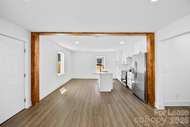 Building Photo - 2942 Reid Ave