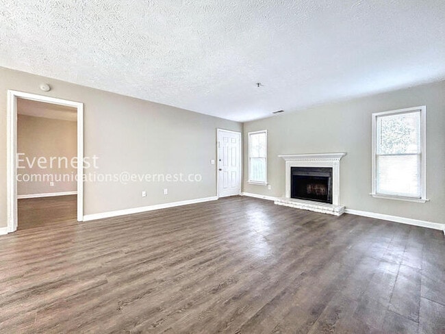 Building Photo - 295 E Burns Ct SW