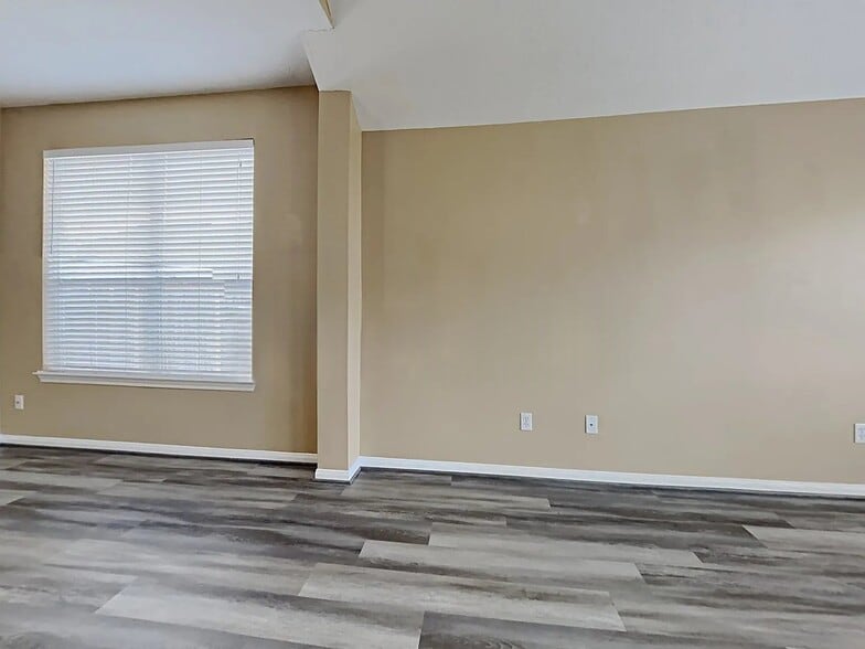 Building Photo - 17214 April Valley Ct