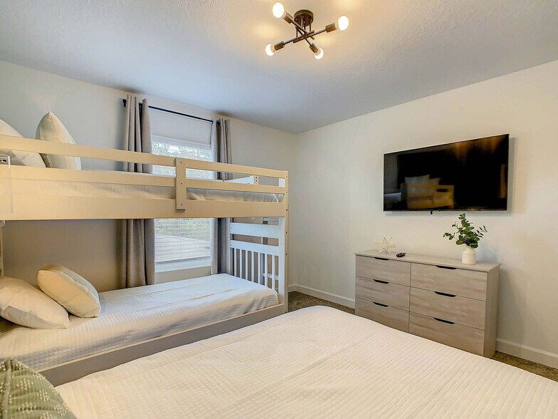 Building Photo - 2573 Reading Trail