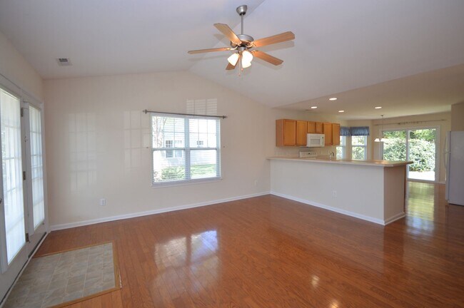 Building Photo - 3615 Bison Hill Ln