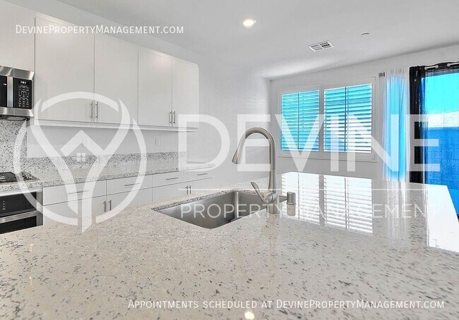 Building Photo - 2723 Emerald Bay Dr