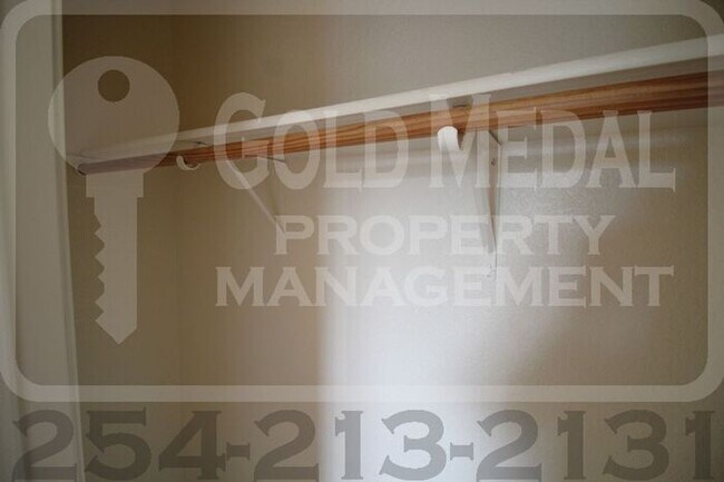 Building Photo - 4410 Alan Kent Dr