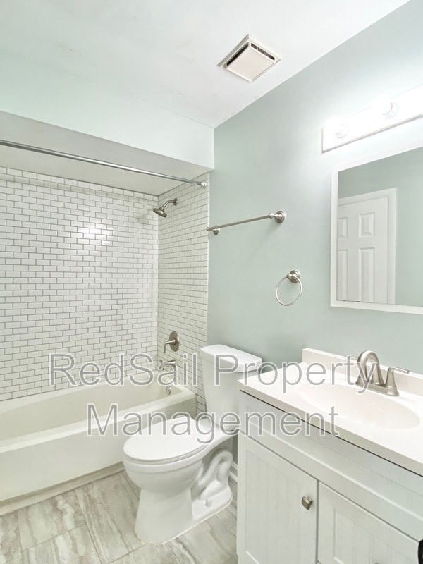 Building Photo - 3833 Foxglove Ct