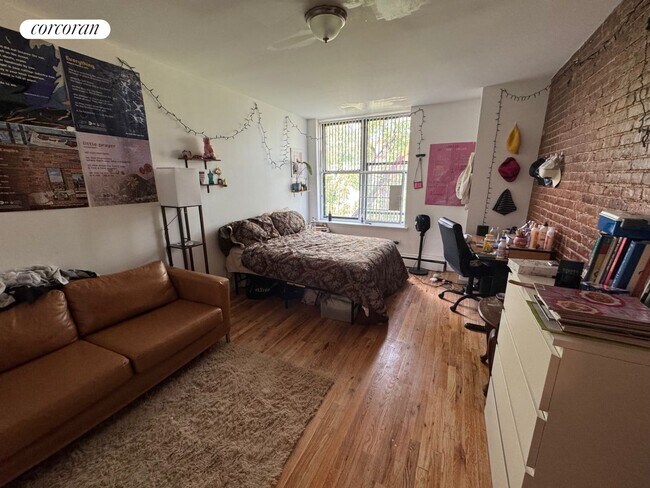 Building Photo - 417 W 146th St