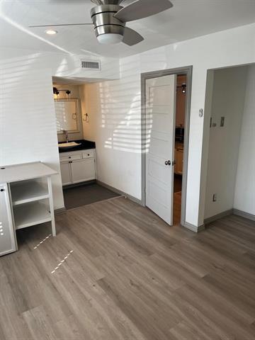 Building Photo - 2800 Douglas Ave