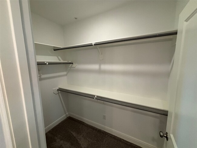 Building Photo - 504 Nursery Rd