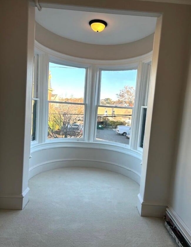 Building Photo - 52 Parkis Ave