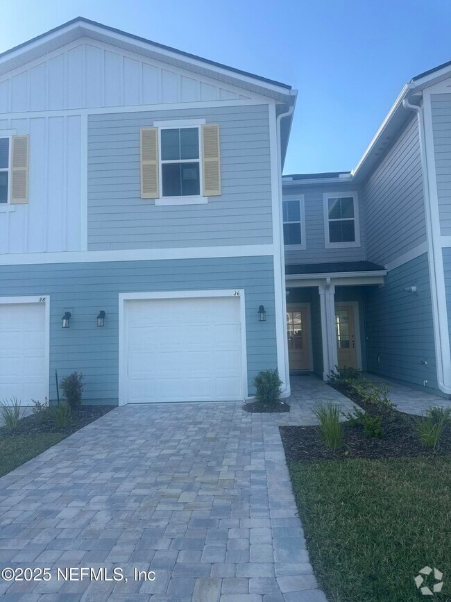 Building Photo - 36 Thurnham Ln