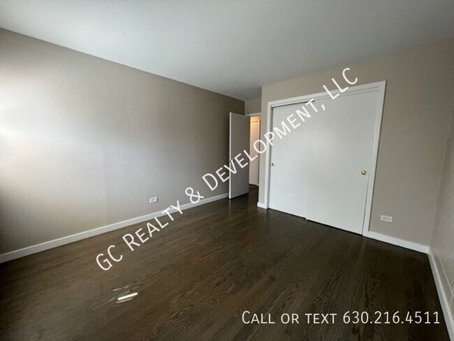 Building Photo - *** FREE RENT FOR MARCH / FRESH PAINT / RE...