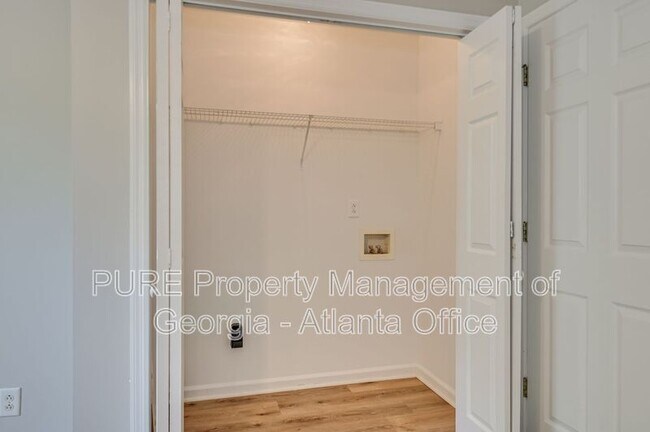 Building Photo - 126 Brittany Way