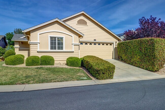 Building Photo - Beautiful 2 Bedroom 2 Bath in Prescott!