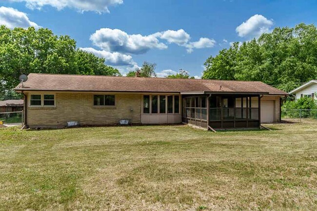 Building Photo - 3979 Elva Ln