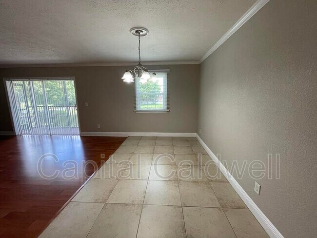 Building Photo - 13686 Orange Sunset Dr