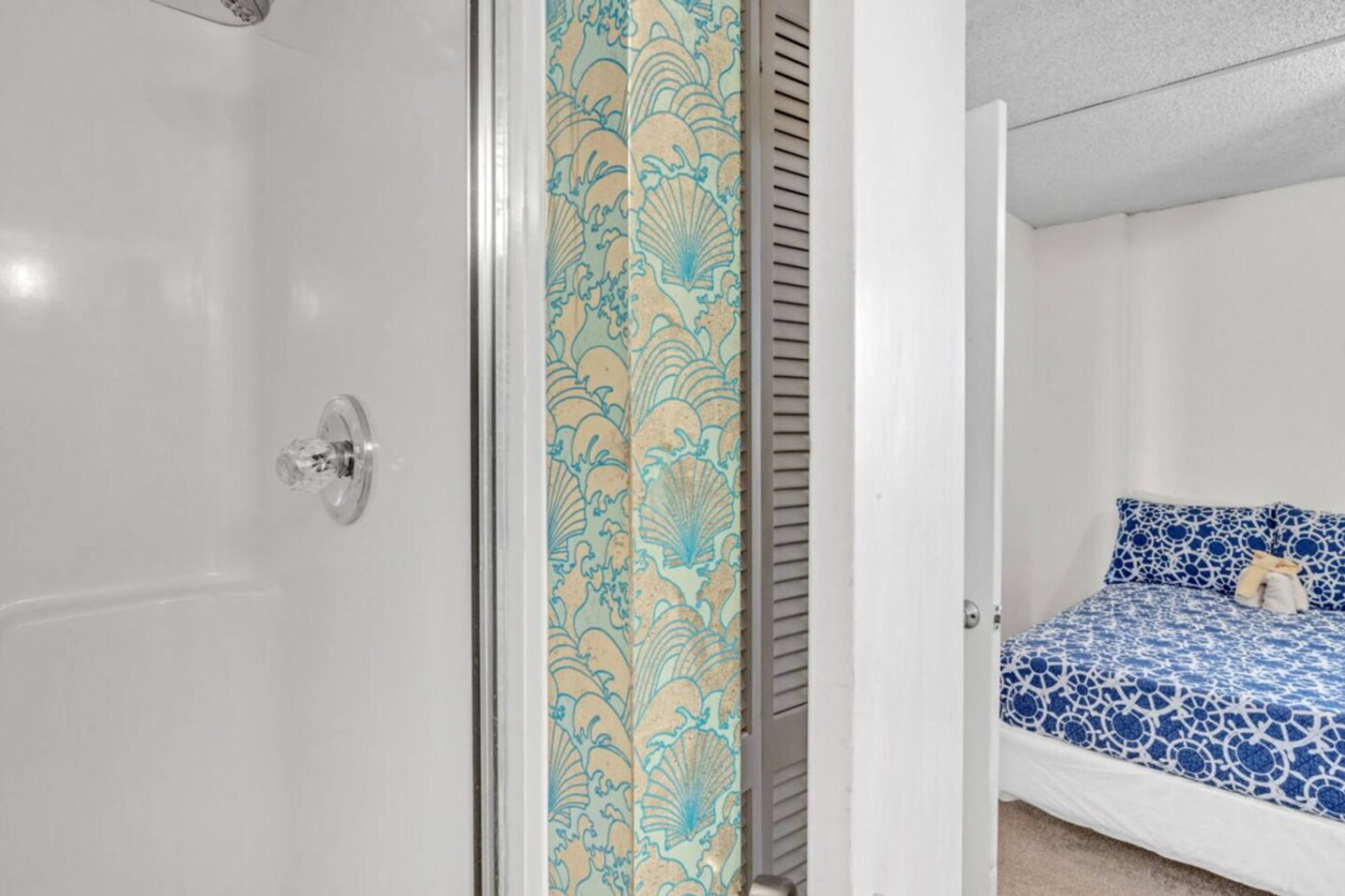 Building Photo - 7205 Thomas Dr