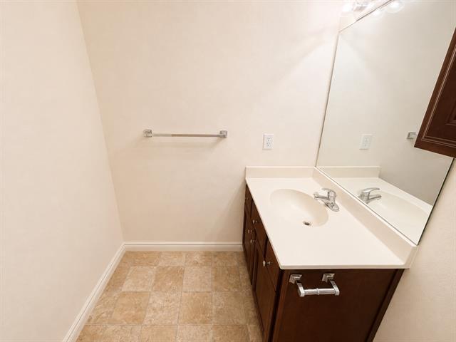 Building Photo - 907 Parkplace Ridge