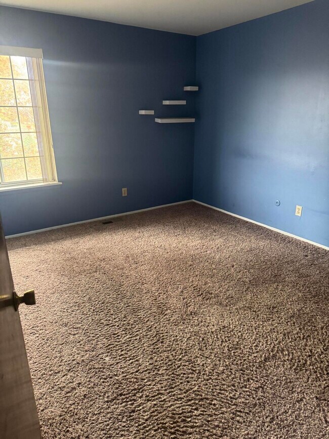 Building Photo - 19601 W 12 Mile Rd