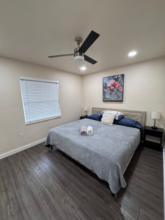 Building Photo - 1826 SW 69th Terrace