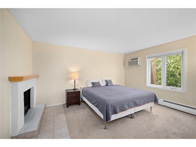 Building Photo - 4860 Park Commons Dr