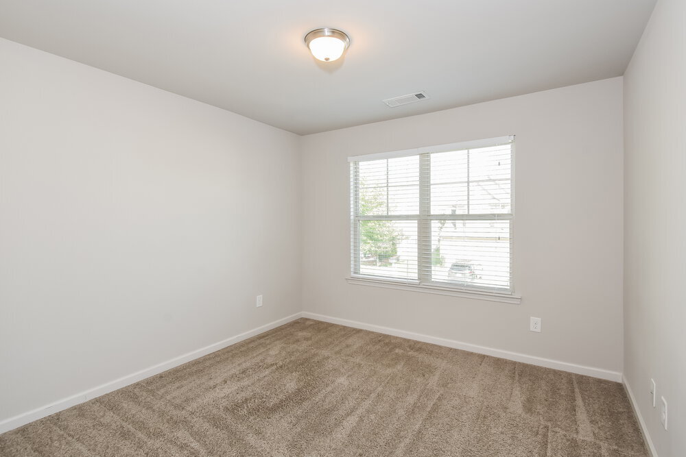 Building Photo - 62 Fern Walk