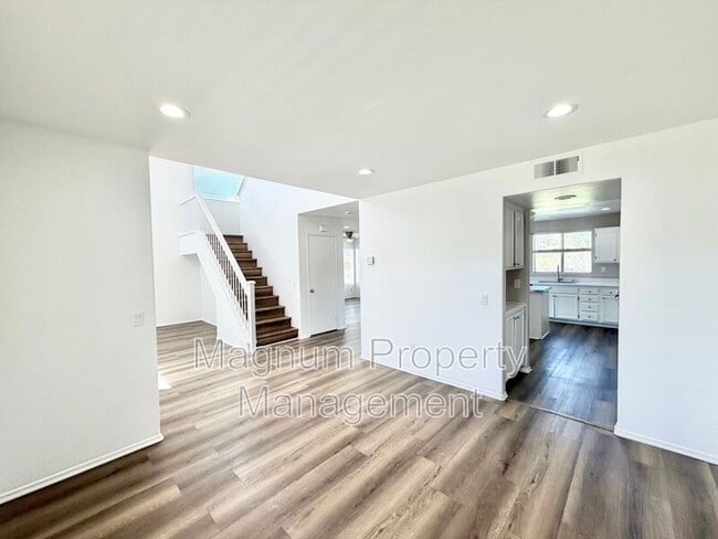 Building Photo - 43391 Calle Morita