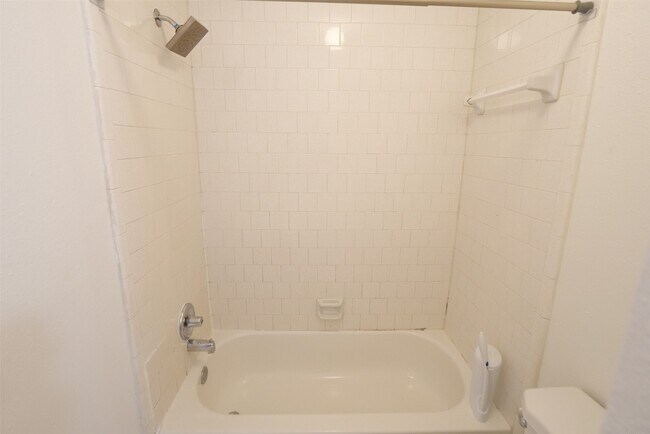 Building Photo - 19803 Westlake Pl Dr