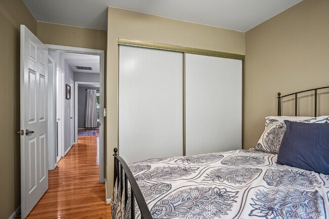 Building Photo - Reston Gem with Modern Touches and Private...