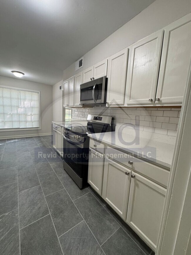 Building Photo - 5467 Derron Ave