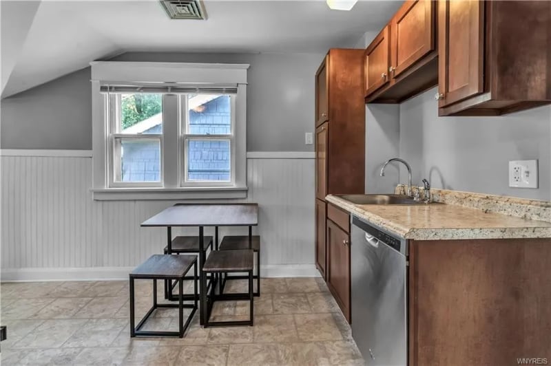 Building Photo - 29 Ritt Ave