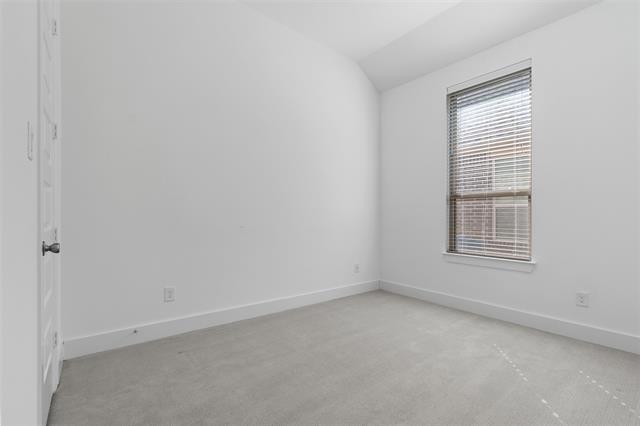 Building Photo - 4005 Crossroads Ct