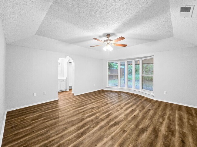 Building Photo - Coming Soon! 4 BR/2BA | Newly Renovated Single Family Home | 1-Car Garage Parking | Covered Patio...