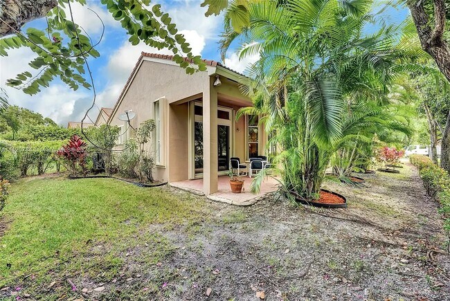 Building Photo - 5818 NW 119th Dr