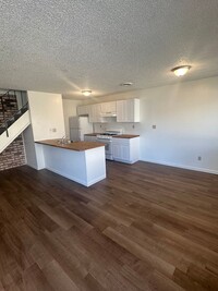 Building Photo - Zanetta Dr. (3057)