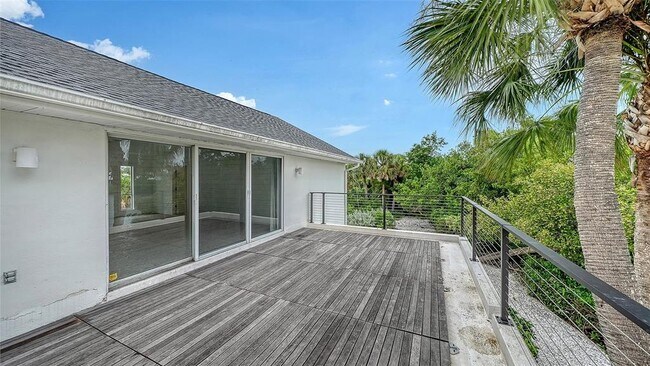 Building Photo - 7665 Sanderling Rd