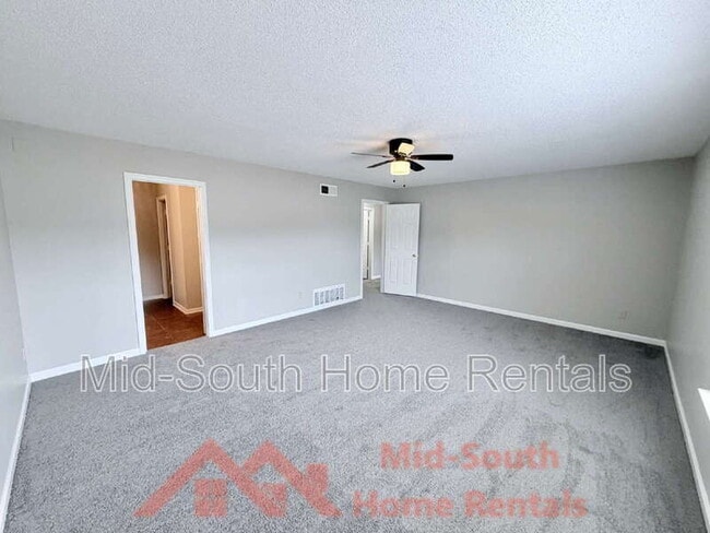 Building Photo - 3942 Chelsea Hill Dr