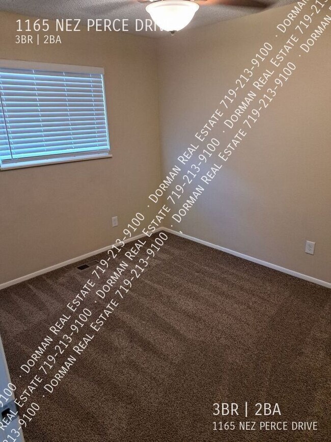 Building Photo - $500 OFF the first month of rent! Nice 3 b...