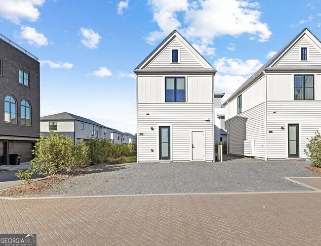 Building Photo - 167 Ravenhurst Ln