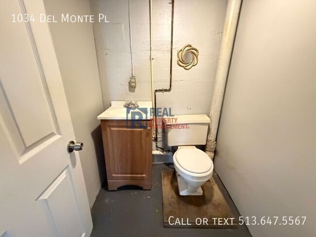 Building Photo - 1034 Del Monte Pl