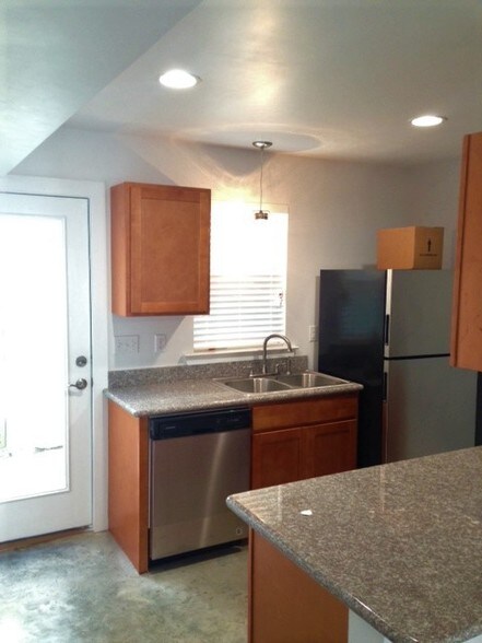 Kitchen - 120 S Cypress St