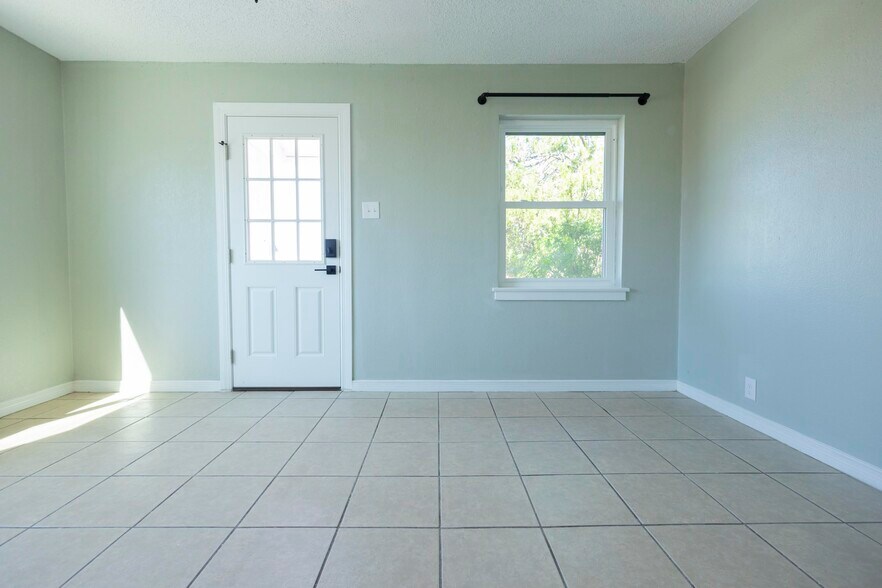 Living Room - 1200 Chadbourne St