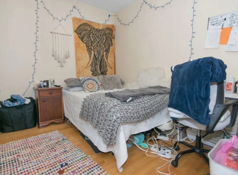 Building Photo - 35 Pratt St