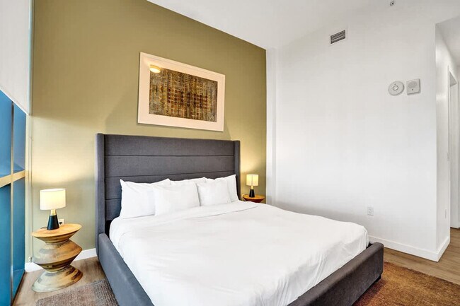 Building Photo - 1220 17th St