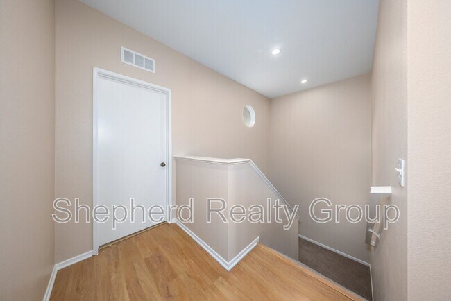 Building Photo - 2985 Breezy Meadow Cir