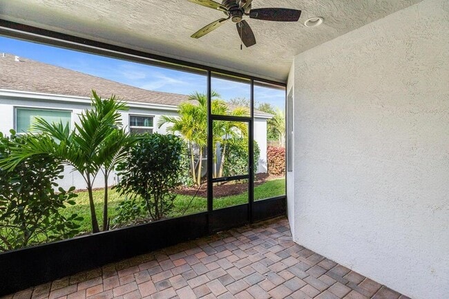 Building Photo - 2590 Bella Vista Cir