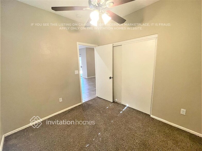 Building Photo - 1576 E Orchid Ct